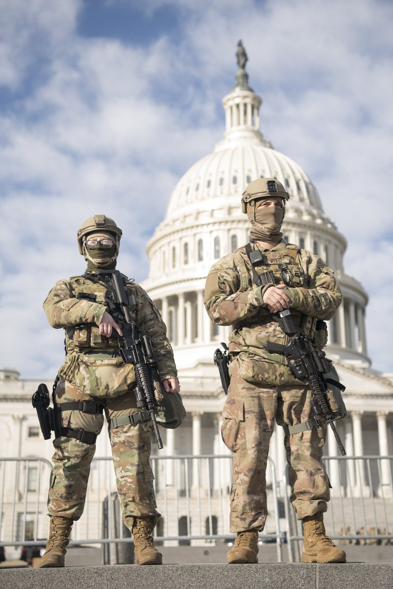Photos of the Day: National Guard Soldiers and Airmen from all 50 states, three territories and the District of Columbia are supporting law enforcement through the 59th Presidential Inauguration. More: ngpa.us/Inauguration20… 📷: ngpa.us/11734 #Inauguration2021