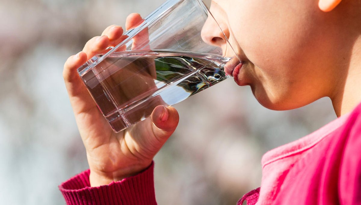 WaterPureSyste1's tweet photo. What’s in your drinking water?

Are you drinking water laden with common contaminants like
•Aluminum
•Ammonia
•Arsenic
•Chloramine
•Copper
•Fluoride

Even if you cannot see, taste or smell the contaminants, it is there.

Get your water tested. Call (801) 666-2550. https://t.co/rsmV1TGsnz