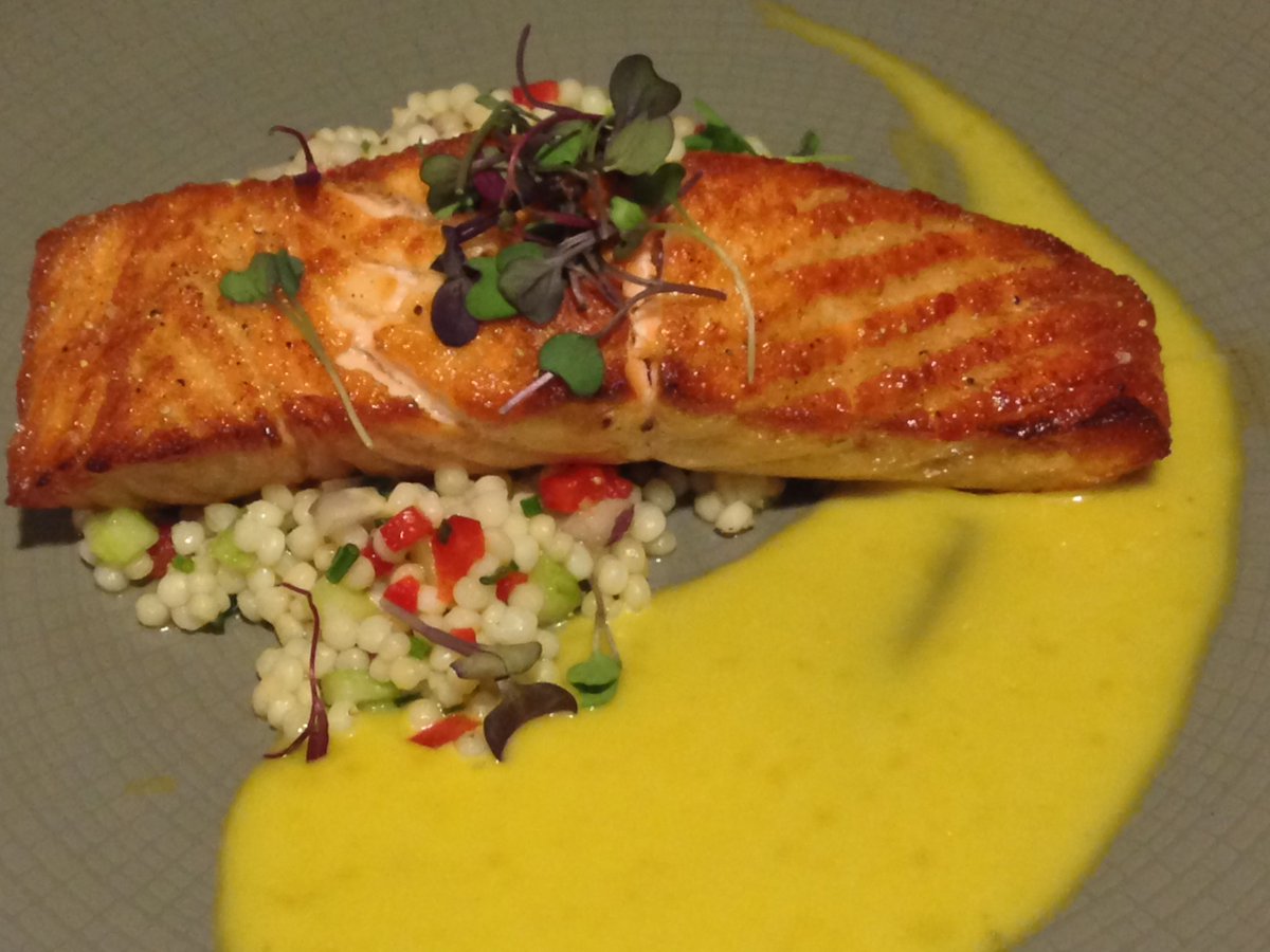 Fresh views and fresh food 🍽 🏙
•
•
•
•
•
#ChicagoFood #ChiGourmet #ChicagoToDoList #ChicagoFoodMag #ChicagoFoodScene #ChicagoFoodGuide #Chicago