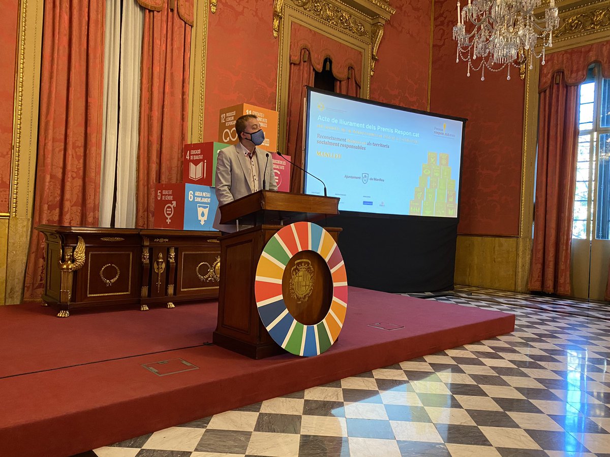 XESSOsona's tweet photo. L'@ajManlleu ha estat guardonat amb el premi al #TerritoriSocialmentResponsable dels #PremisResponcat2020. L'enhorabona!
👉 https://t.co/dqAumtxKpu
👉 https://t.co/yhtgOjOA5N https://t.co/yaPn1HtkCX