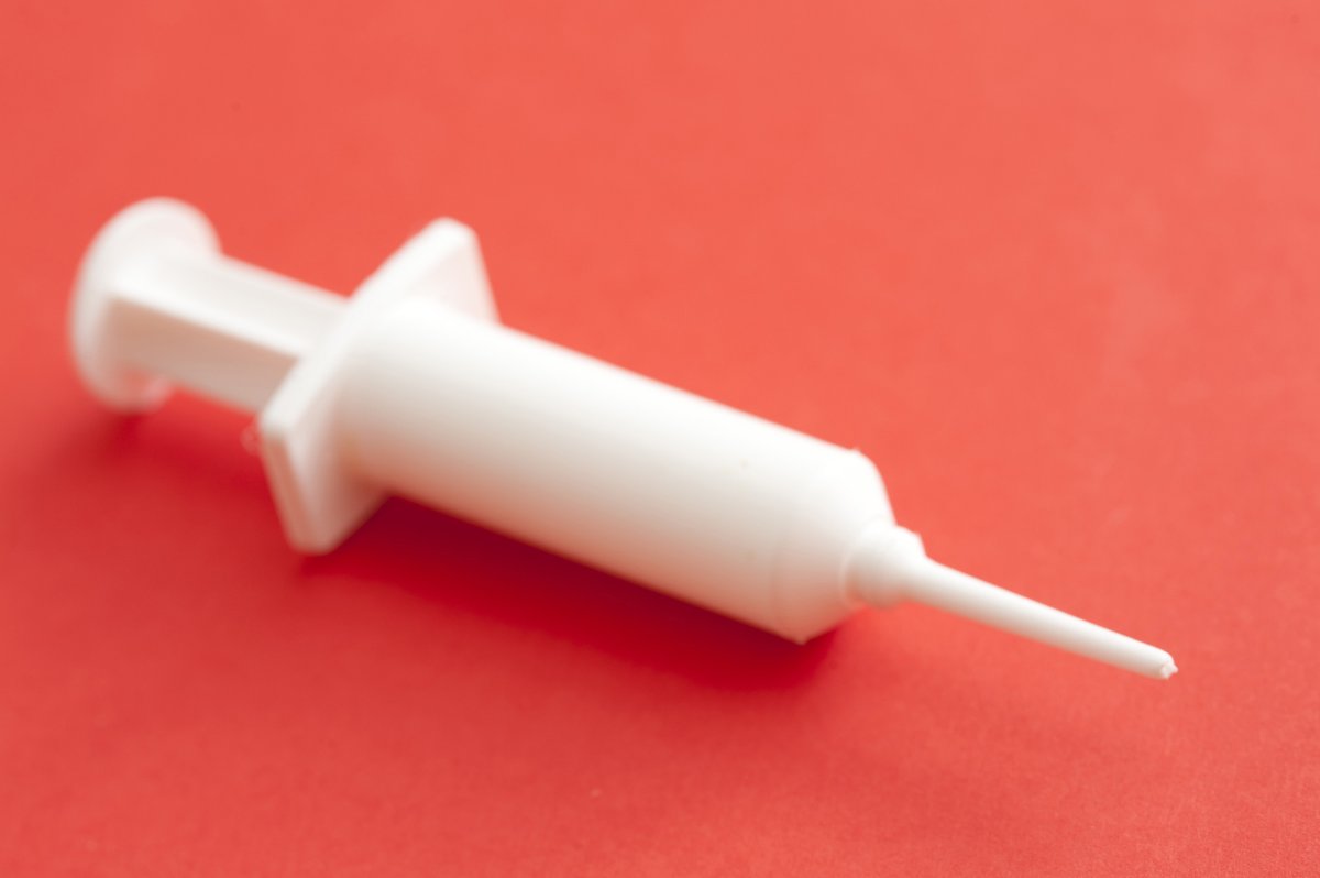 We've been asked why we're calling on Westminster to include people who are homeless in the priority groups for vaccinations. The Govt has declared that their aim is to protect those most at risk in society - people experiencing homelessness are very vulnerable [thread]