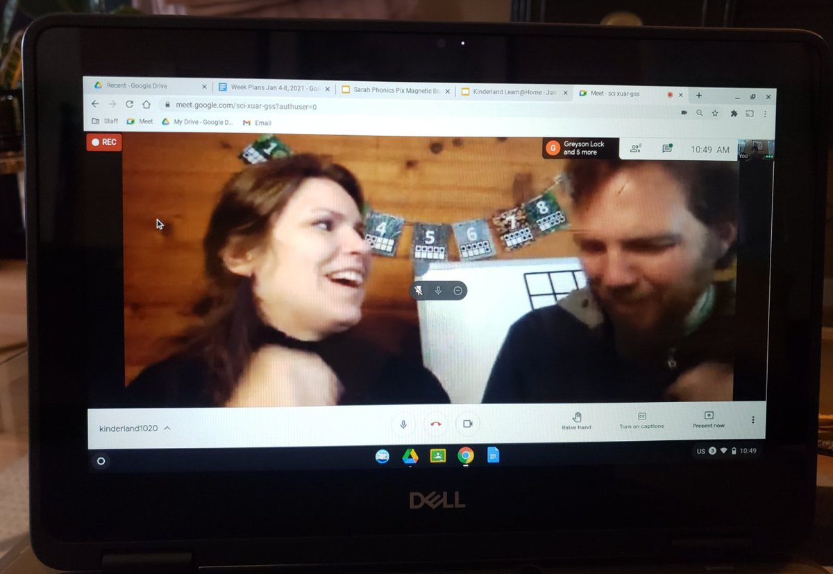 Kinder Max tweet media