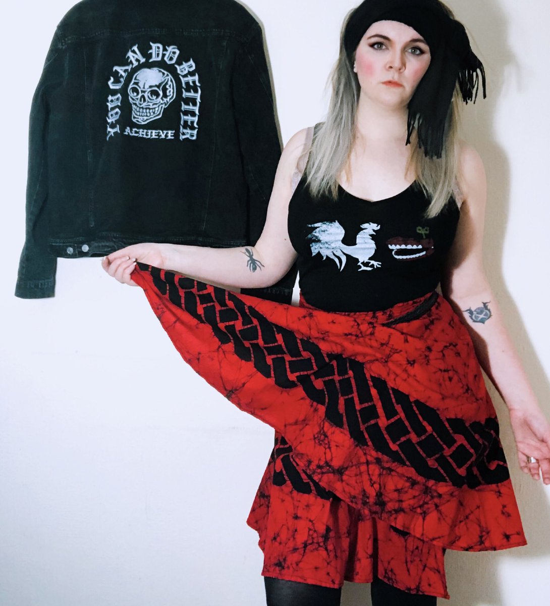 ailsarocks's tweet photo. 🏴 Happy #RTCommunityDay 🏴
This look is inspired by my dear @RTScots... and dedicated to all the passionate community members still contributing to RT Community groups all over the world! I bloody love you all!
#roosterteethootd #rtootd #rtscots #rtcommunity #rtisfashionable https://t.co/O5mkdZjee6