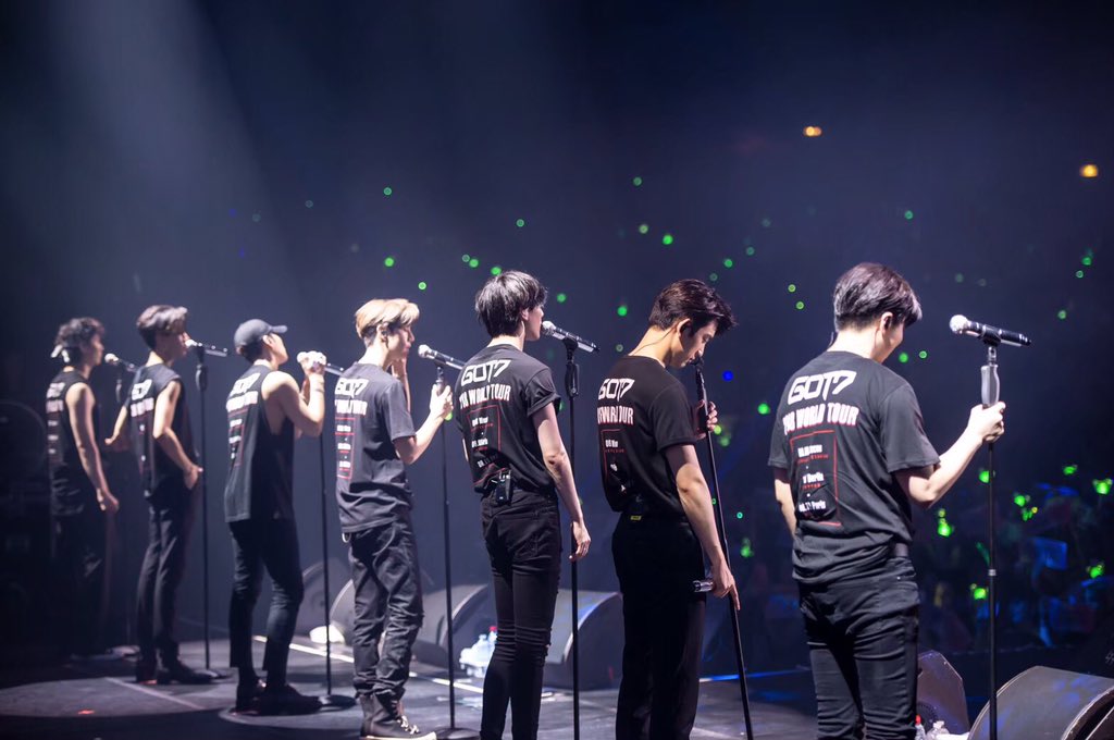 _lostinthedream's tweet photo. In questi sette anni mi avete riempito di gioia, di felicità, di forza e mi avete resa orgogliosa come nessuno mai 💖 custodirò tutti i ricordi aspettando il momento in cui Got7 e Ahgases, tutti insieme, torneranno ad unirsi 💚🐣

#7YearsWithGOT7
#갓세븐포에버_아가새는어디안가 https://t.co/ObYVeGAkyp