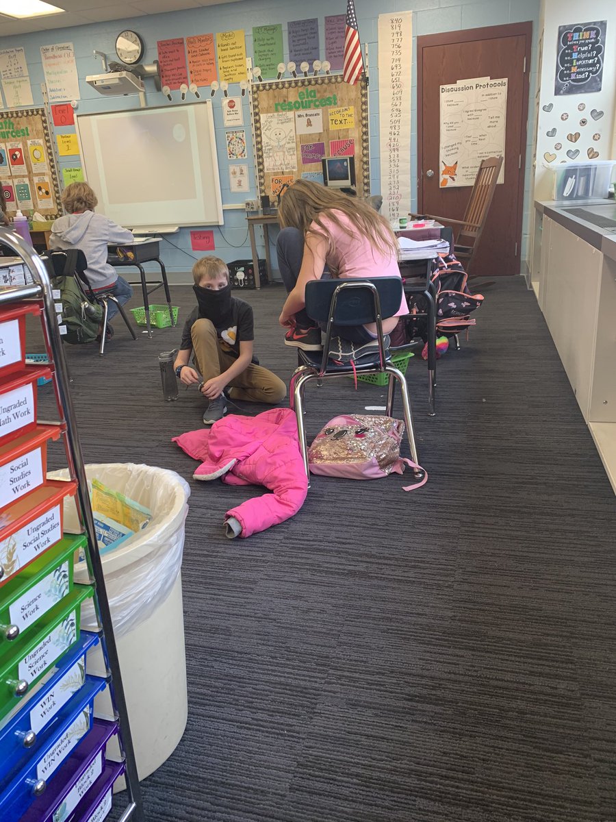 He’s teaching her how to tie her shoes. I have the best job in the universe. ❤️#ncsdlearns <a href="/Newark_KS/">Newark_KS</a> <a href="/NewarkCSD/">Newark Central School District</a>