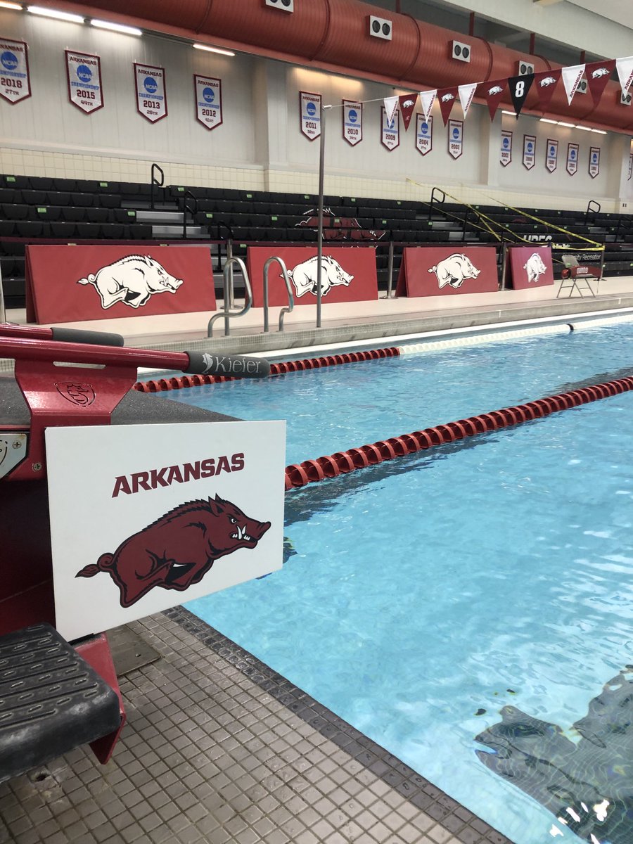 UAswimCoach's tweet photo. First Meet of 2021! Go Hogs! https://t.co/1cDxNys1Gl