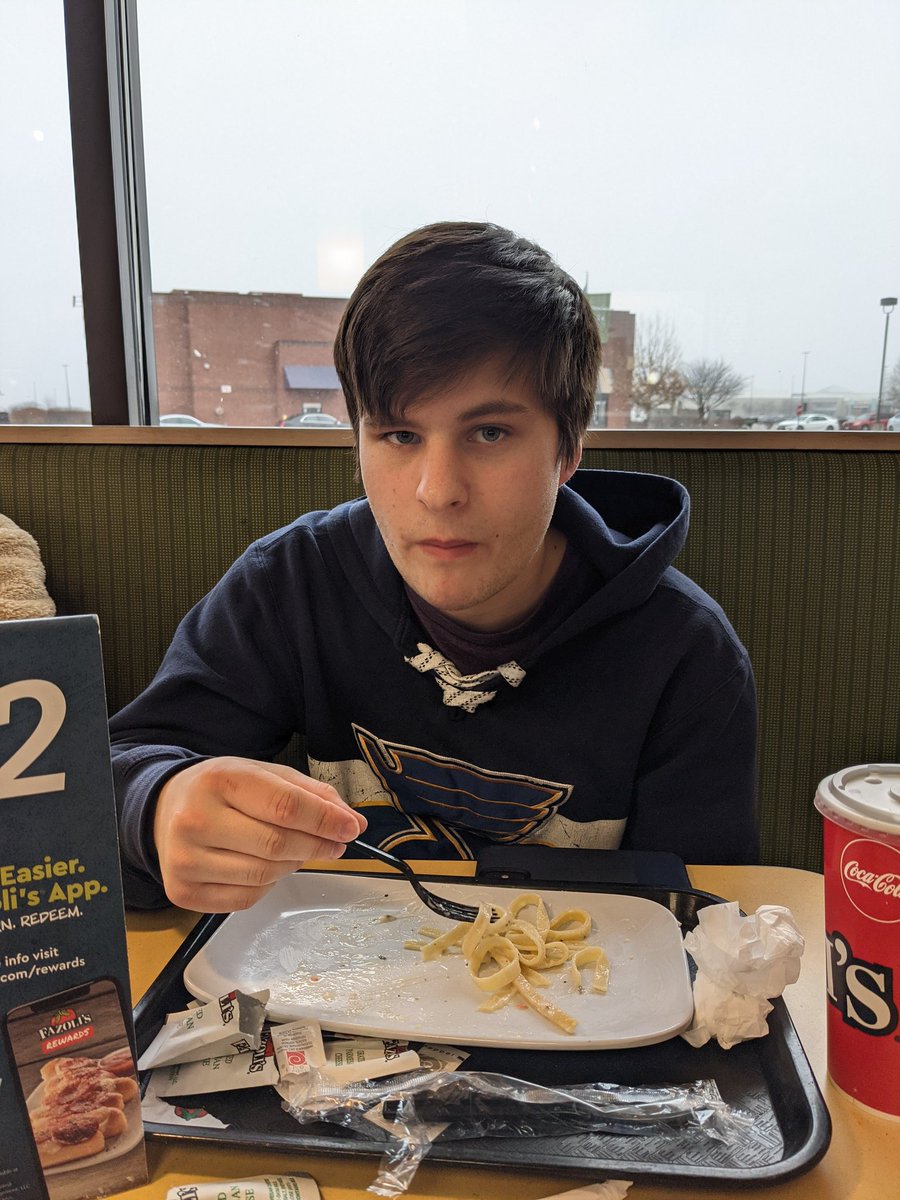 UpdatesColes's tweet photo. Cole having a quick bite after a successful week of finals! (11:13am) https://t.co/lmzN5jhU58