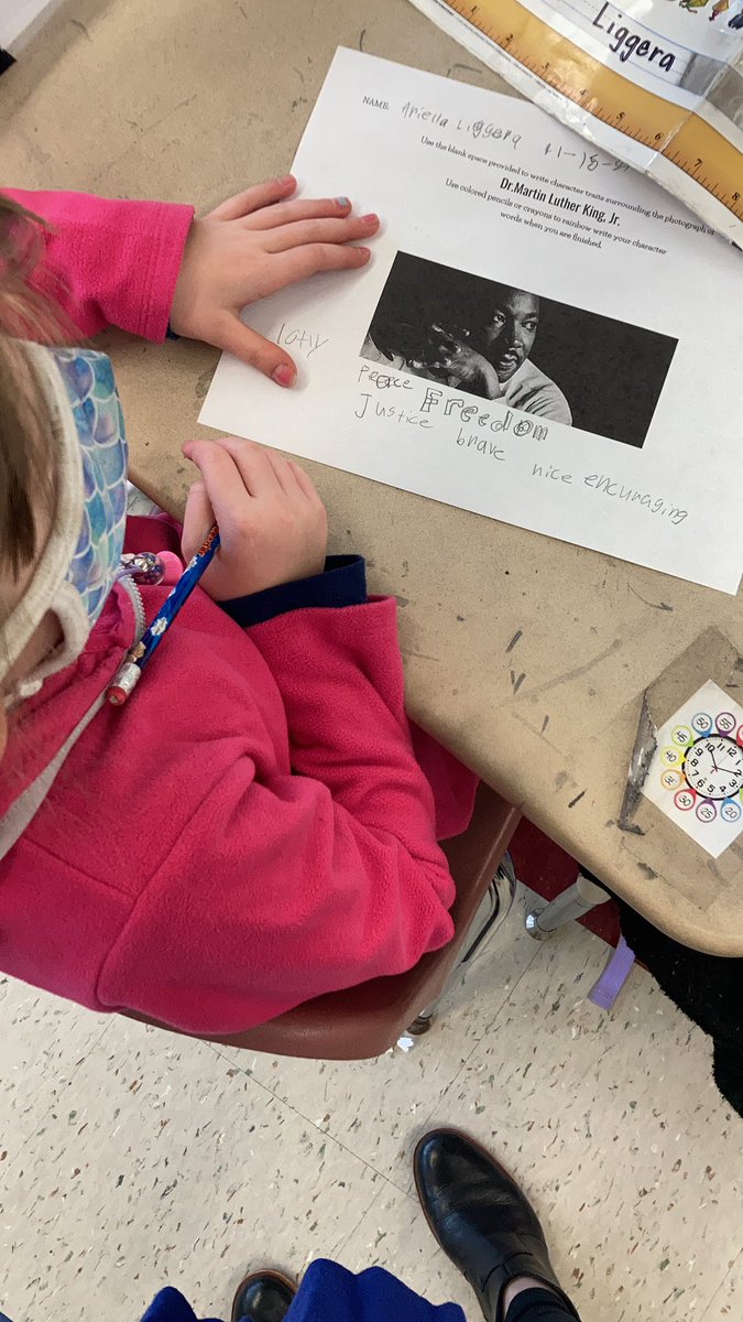MrsLampman's tweet photo. Honoring Dr. King and his impact #tatemsecondgrade #tatemtigerpride #doctorking #equality #justice #MLK https://t.co/p1WhZeWokq