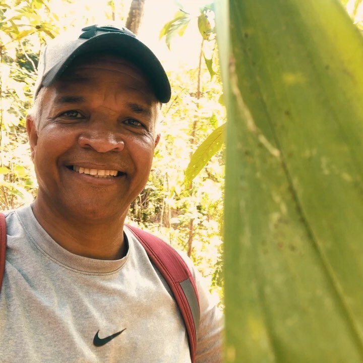 Y en este 2021 seguiremos haciendo lo que nos apasiona... Periodismo y Turismo... oohh seee.!!!
#enjoy #enjoylife #enjoypanama #turismo #tourism #tour #travel #traveltheworld #travelblogger #traveling #yolo #journalist #periodista #periodismo #video #coโฆ https://t.co/g3uAKQExhh https://t.co/I1YPB4uebi