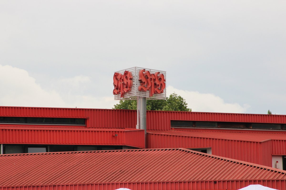 Da der Vereinsbeirat eine Schlüsselrolle im #VfB-Machtkampf hat, wird es höchste Zeit, mal genauer hinzuschauen: 
Was macht eigentlich der Vereinsbeirat und welche Personen sitzen in dem Gremium? Und was passiert bei einem Patt?
zvw.de/schl%C3%BCssel… #Vogt #Hitzlsperger