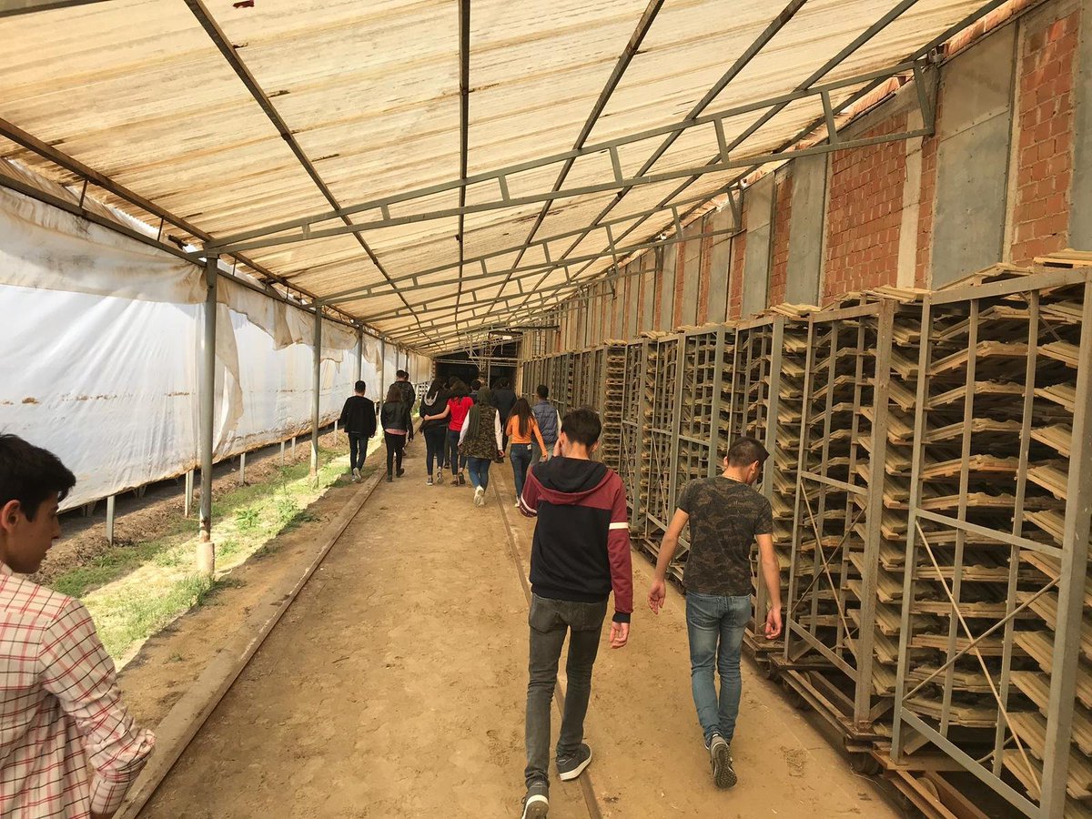 ManisaKAL's tweet photo. #EğitimdeKöprübaşı Sanayi Tesisleri Gezimiz https://t.co/2jRmH7H8Lz