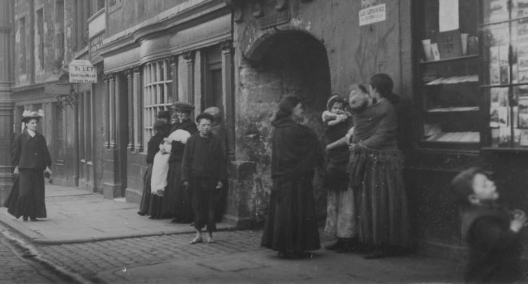 EdinCulture's tweet photo. We have opened up a few more places at our lecture next week on the subject of 'Heroines of the Canongate: Women as Urban and Social Reformers in the Edwardian Old Town' 
Book here: https://t.co/i0oHDBfYyk #Edinburgh https://t.co/NbgNLLSO3J