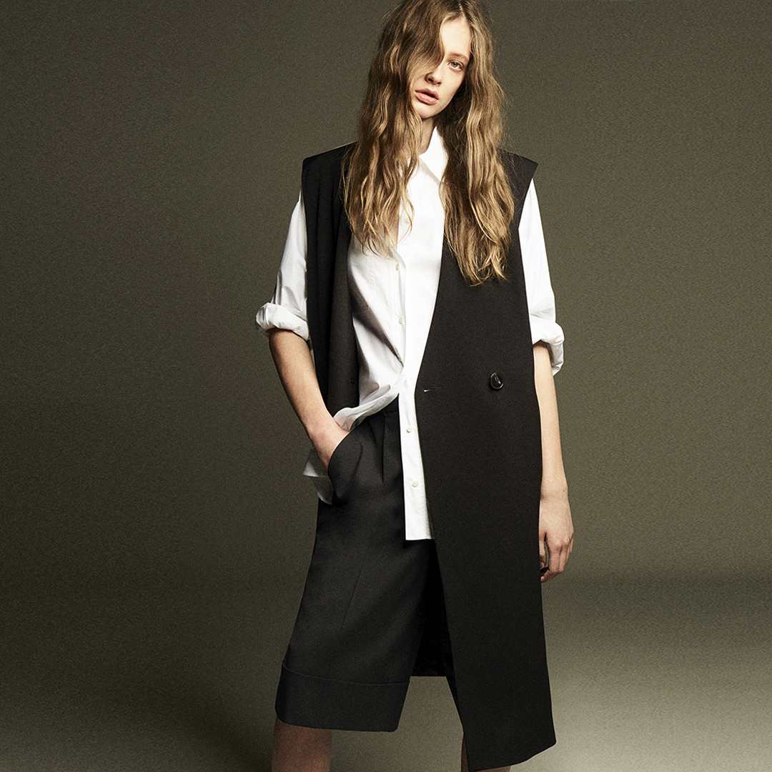 CHALECO LARGO CRUZADO - Verde | ZARA España