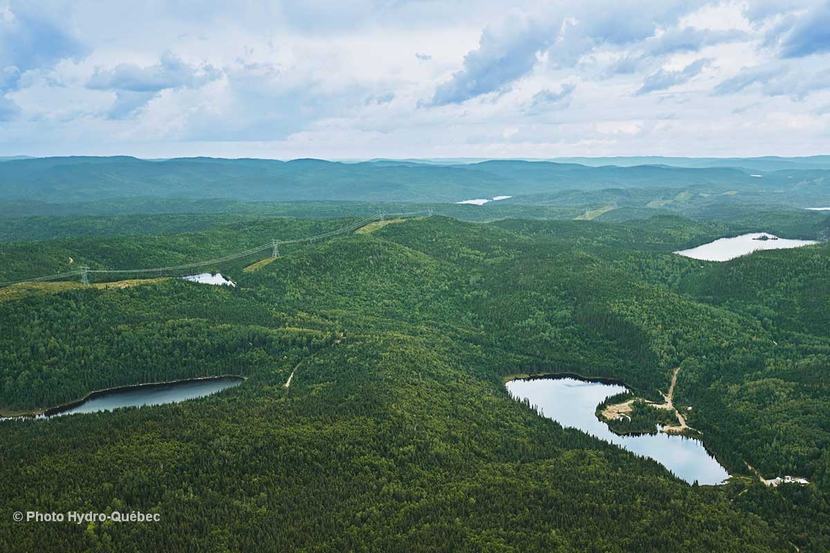 QuebecBoston's tweet image. .@ENERGY gave the final major permit for the #NECEC line to be built✅ 
🔌1,200MW/yr of #CleanEnergy➡️#NewEngland grid
🍃#Quebec is a proud partner of the region in achieving our #GHG reduction goals🤝
#BatteryoftheNorthEast #FriendsPartnersAllies #QcUS
🔗bwnews.pr/38MxCfp
