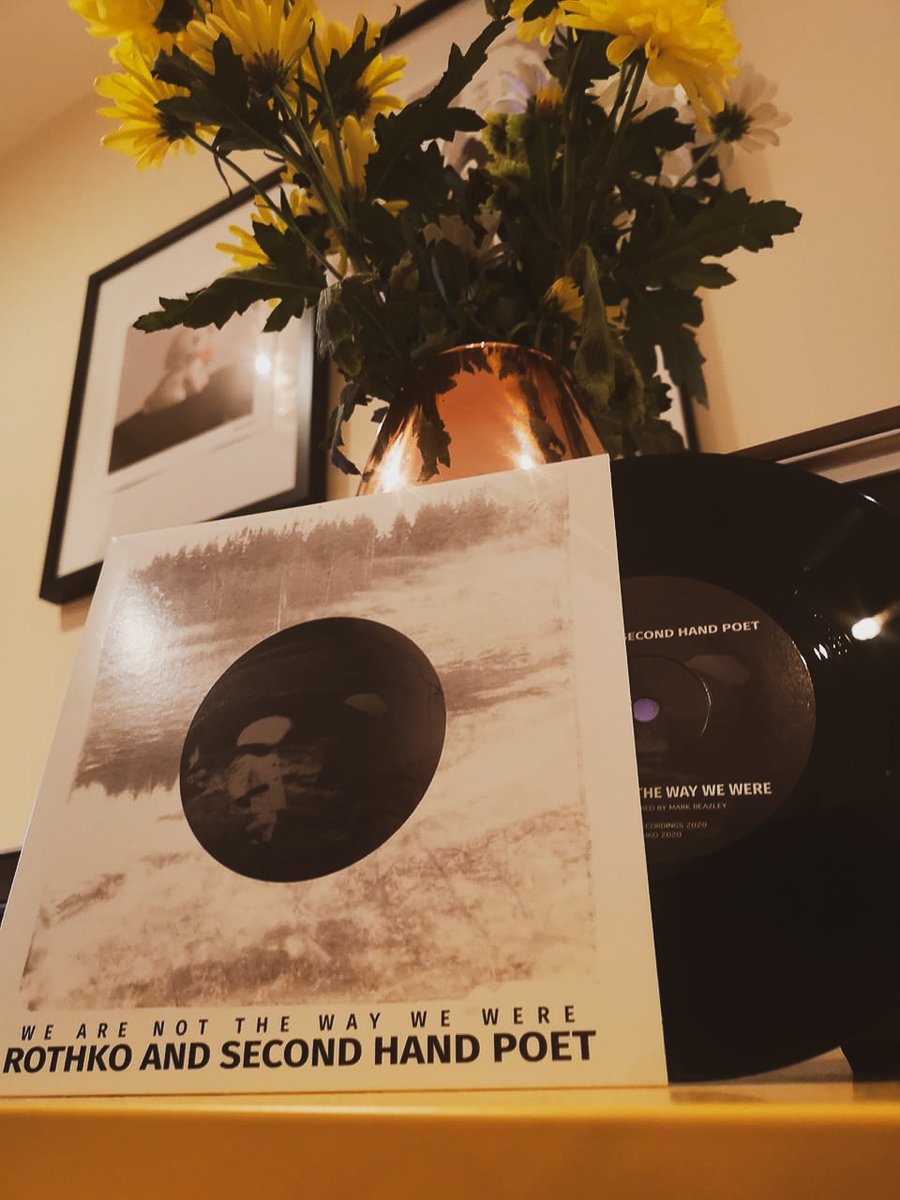 Available now on 7" Vinyl x

secondhandpoet.bigcartel.com/product/rothko…