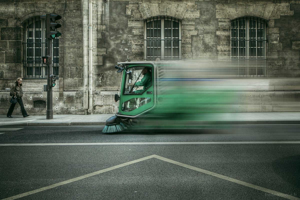 FredericBaque's tweet photo. "Supermunicipal"

#paris #villedeparis #rue #laveuse #street #streetphotography #street_photography #streetphoto #life_is_street #creative #city #urban #humour #canon https://t.co/exIsVc5adZ
