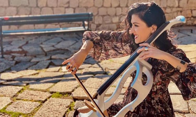 DubrovnikTimes's tweet photo. VIDEO – Ana Rucner releases two new videos from Dubrovnik https://t.co/oCDGWW8Hns
#Dubrovnik #dutimes #Croatia #CroatiaFullOfLife #AnaRucner #GameOfThrones #piratesofthecaribbean #music #musiclovers #MusicConnectsUs #musicvideo https://t.co/KTDx9aljml