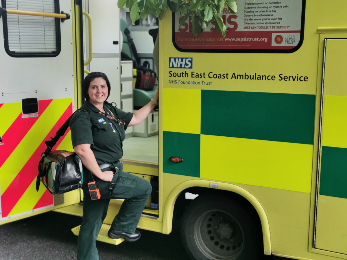 SECAmbRecruit's tweet photo. Our eagerly awaited ECSW apprenticeship is now OPEN for applications, across Operating Units in Kent, Surrey and Sussex! Full details of the course and core requirements here (find the location closest to you and open that ad): https://t.co/aOa0KF4U6q https://t.co/KyX1tNXjnH