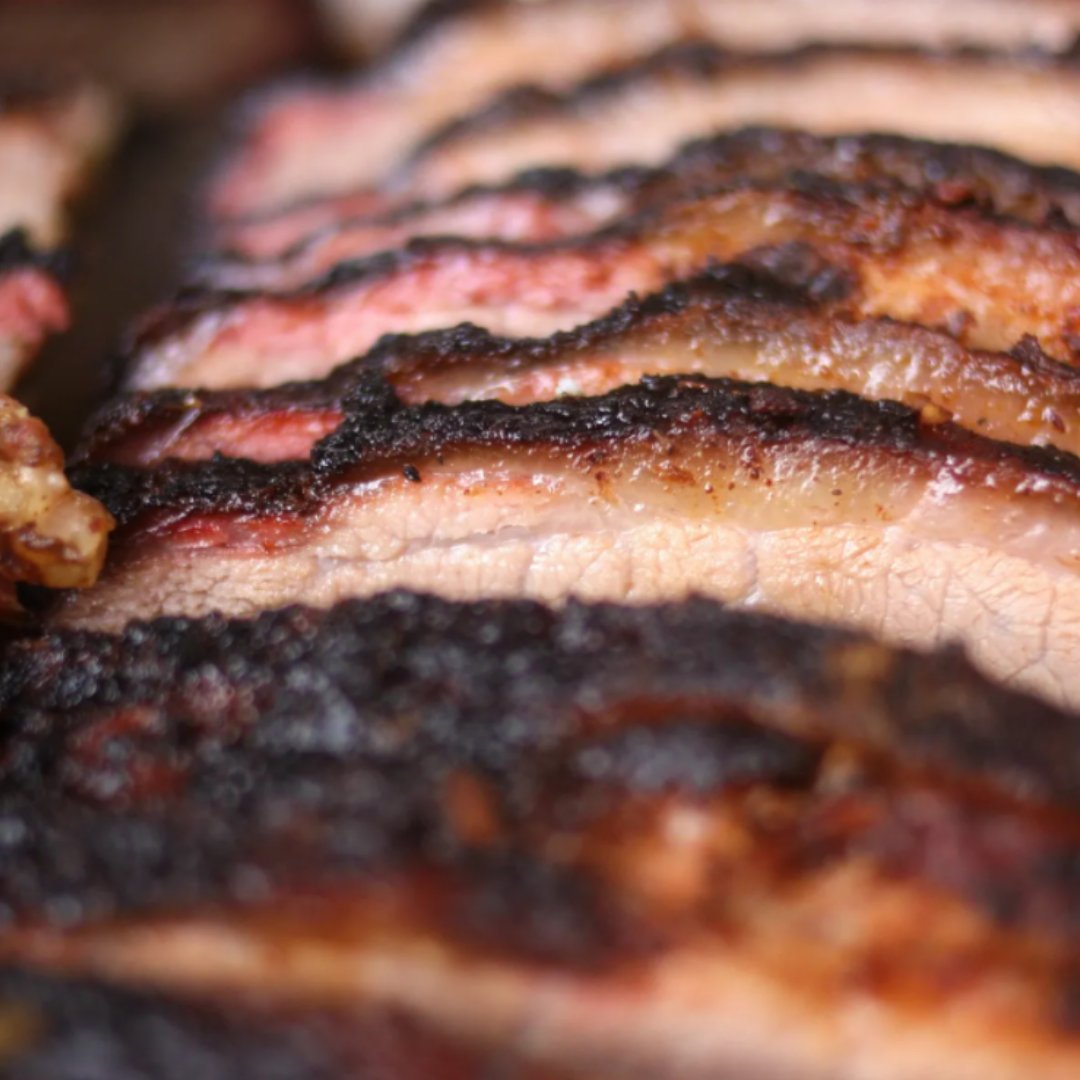 YYCBarbecue's tweet photo. Finish off this week right with the most delicious meat you can imagine.  We've got slow roasted and smoked brisket, pulled pork, bacon and chicken to choose from.
Order through SkipTheDishes or UberEats!
#supportlocalyyc #eatyyc #meatlovers https://t.co/OHCf5or2h7