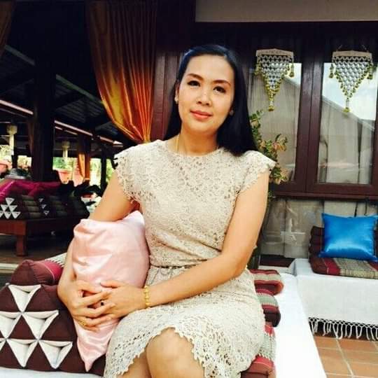 Deee92046906's tweet photo. ถกกระโปร่งแล้วเอาลิ้นลากจากเท้าขึ้นไปถึงหัว https://t.co/SLT4jWWLlw