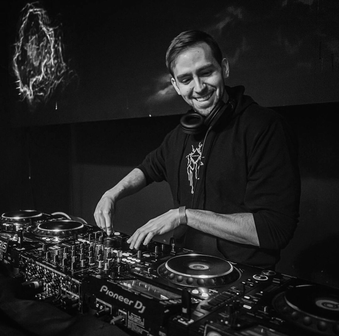 blvcklist_co's tweet photo. You’re missing out!!
Have you heard “7am” yet??👀
Check out Sam Wolfe’s new release, you won’t be sorry🏴
[WINTER ❄️ COLLECTION AVAILABLE NOW - LINK IN BIO🔗]

#Blvcklist #Techno #TechnoUnderground #DarkTechno #AcidTechno #TechnoFashion #DetroitTechno #BerlinTechno https://t.co/S0kpO8HMic