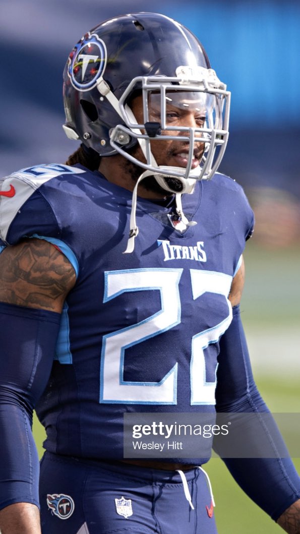 Helmet Stalker on Instagram: Titans RB Derrick Henry is using a Riddell  SpeedFlex True with an SF-2EG-II-HD facemask and a Riddell softcup  chinstrap paired with SportStar's Flex Adapters; he began training camp