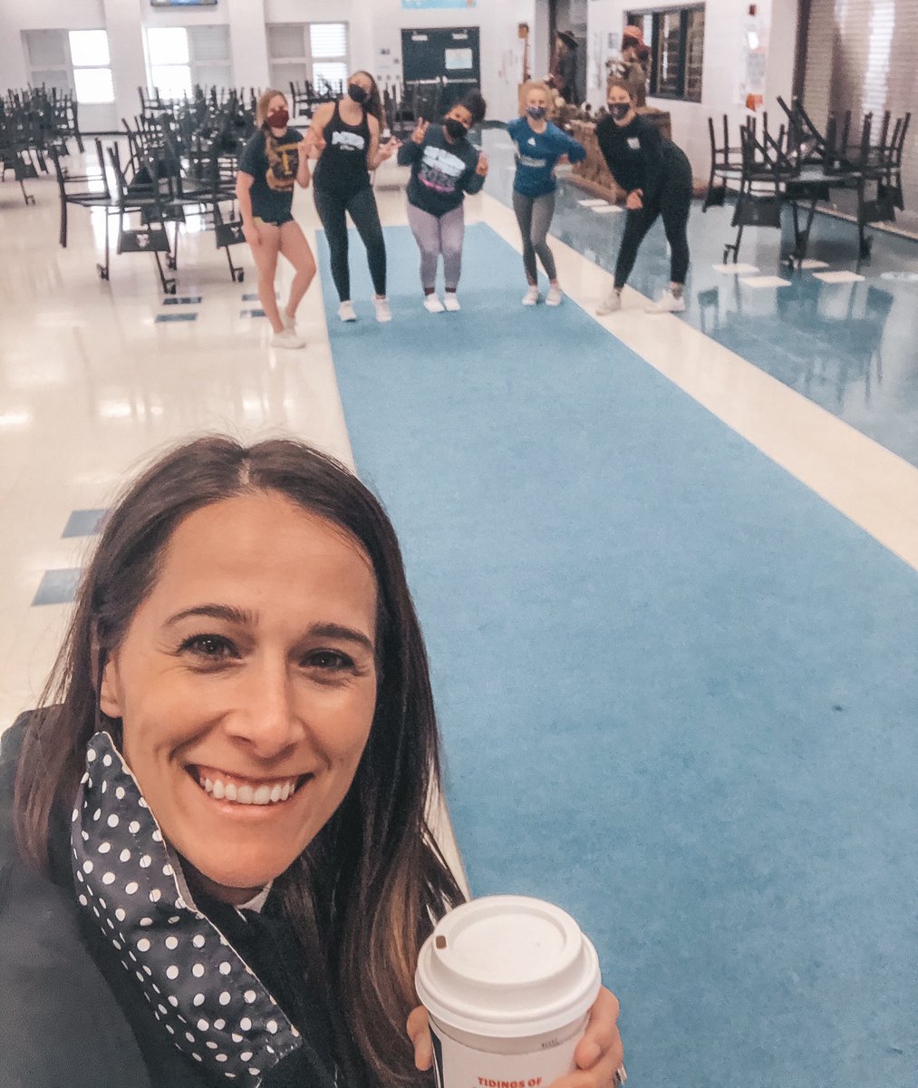 They requested a stunt group practice and I got a latte! Win-Win 💙🙌🏽