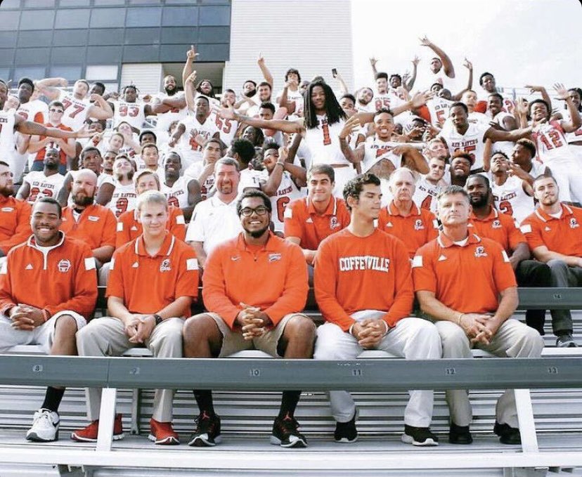 _BigBent's tweet photo. This one hurt. RIP COACH FLO! Not only did you give me another opportunity to play football again but you made me a better man. You accepted us &amp; took care of me &amp; many other young men from across the country that came to Kansas. Love you and thank you #JUCOPRODUCT @Red_Raven_FB https://t.co/rTM5juzwve