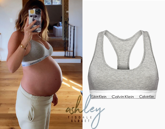 amtisdalesource's tweet photo. January 15, 2021- Ashley via Instagram
👙 #CalvinKlein Bralette Modern Cotton (£30.00/£39.00)
👖 #SetActive Unisex Sweatpants (sold out)
Details: https://t.co/bpxhdclJLo https://t.co/xCK8tK85vy