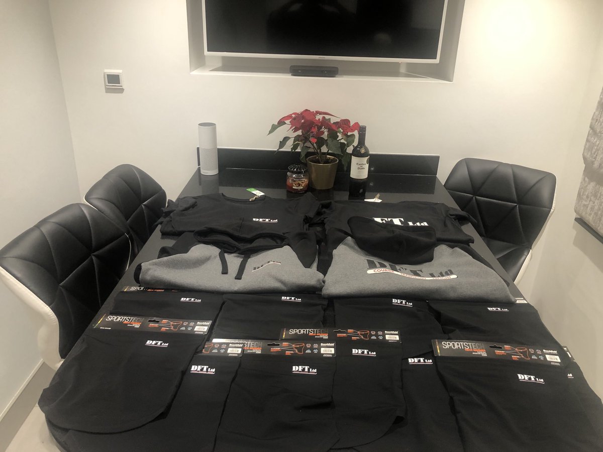 Massive thanks to damo  ⁦⁦<a href="/IprintTextiles/">iPrint TextileDesign</a>⁩ for delivery of some new ⁦<a href="/DFTLTD/">DFT LTD</a>⁩ quality new uniform.  Hoodies Ts &amp; Neck Warmers. Excellent service and print and look the bollocks. 🔥🔥