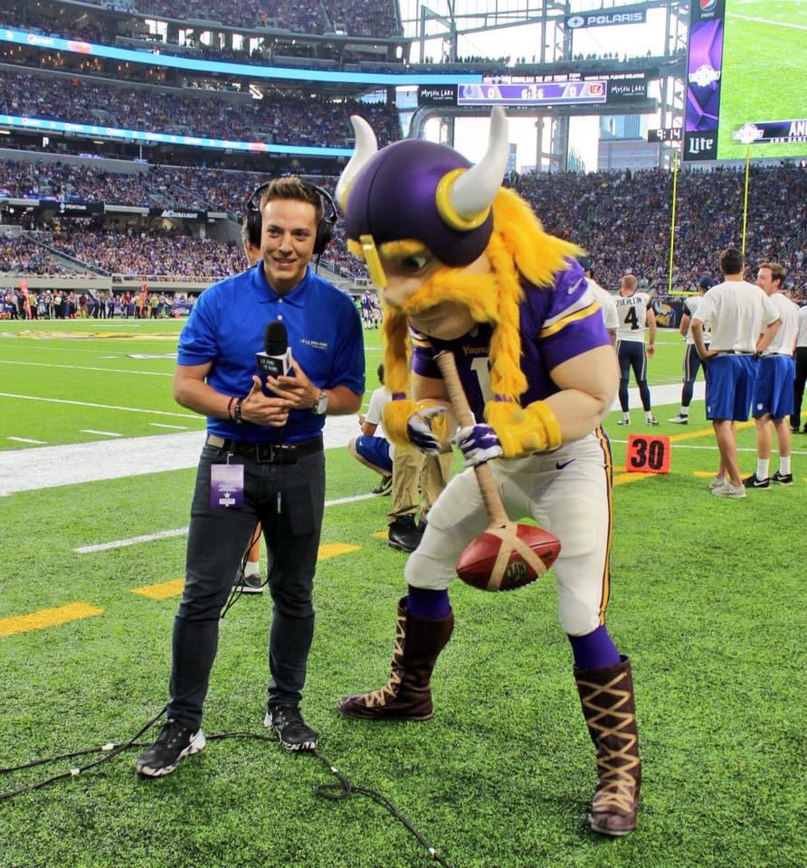 XaviSol_'s tweet photo. #NFL
TOCHEROS 🏈...
Hoy se cumplen 54 años del 1er Superbowl en la historia (1967)
¿cuál es más emocionante
que te ha tocado disfrutar?
#PaseCompleto 🏈 #SBLV https://t.co/O8hoxvMvc2