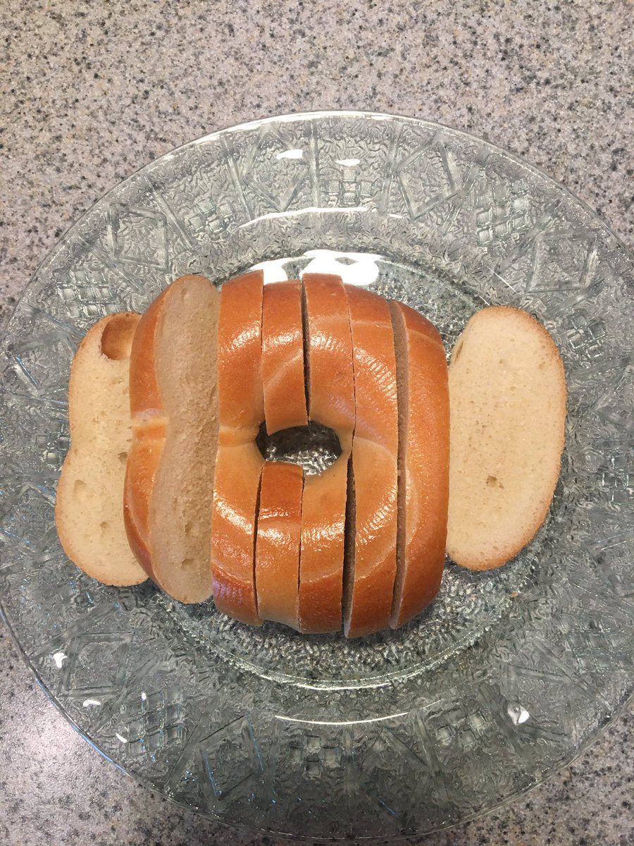 denikamper's tweet photo. Come at me, bagel elitists. #STL https://t.co/nyGIQf0E3w