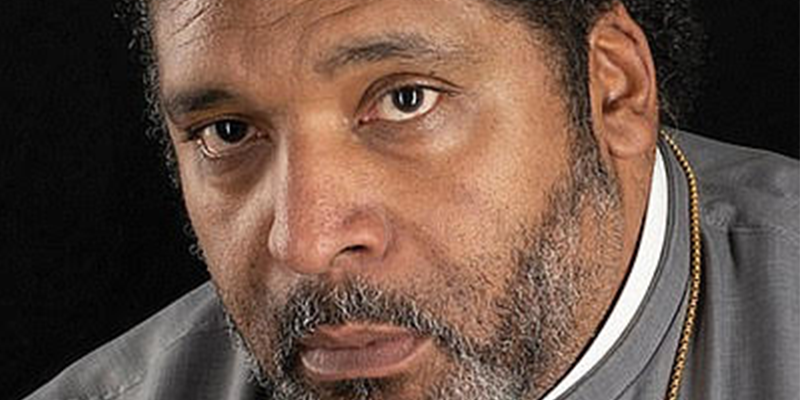 SmilePolitely's tweet photo. Rev. Dr. William J Barber II is the keynote speaker at this Sunday's MLK Advocacy for Justice virtual celebration by @OVCDEI_Illinois: https://t.co/xBv4T73E96 https://t.co/IIJA9nUqjL