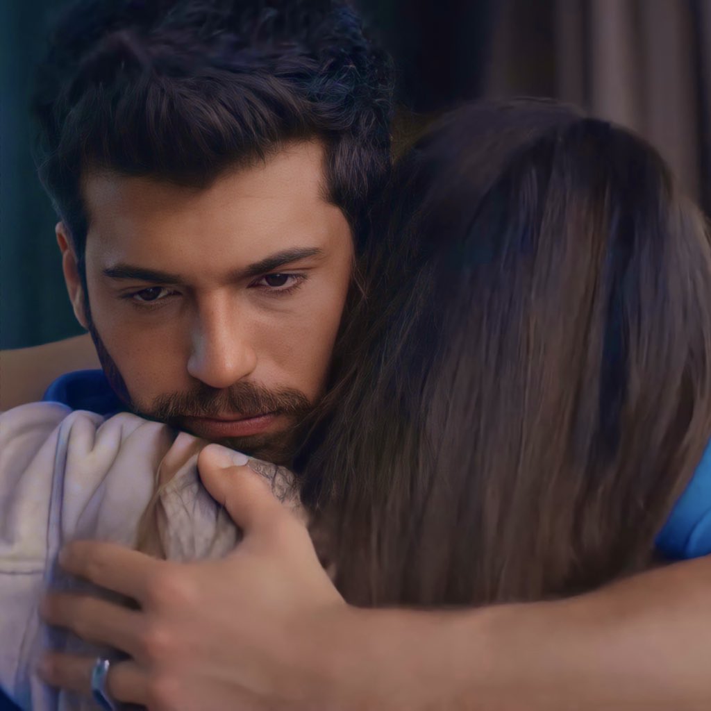 anaxogcy's tweet photo. Último capítulo que vimos sin saber nada sobre la cancelación 🥺💙
#aşkainan • #BayYanlışRewind https://t.co/T0wtS0STVL