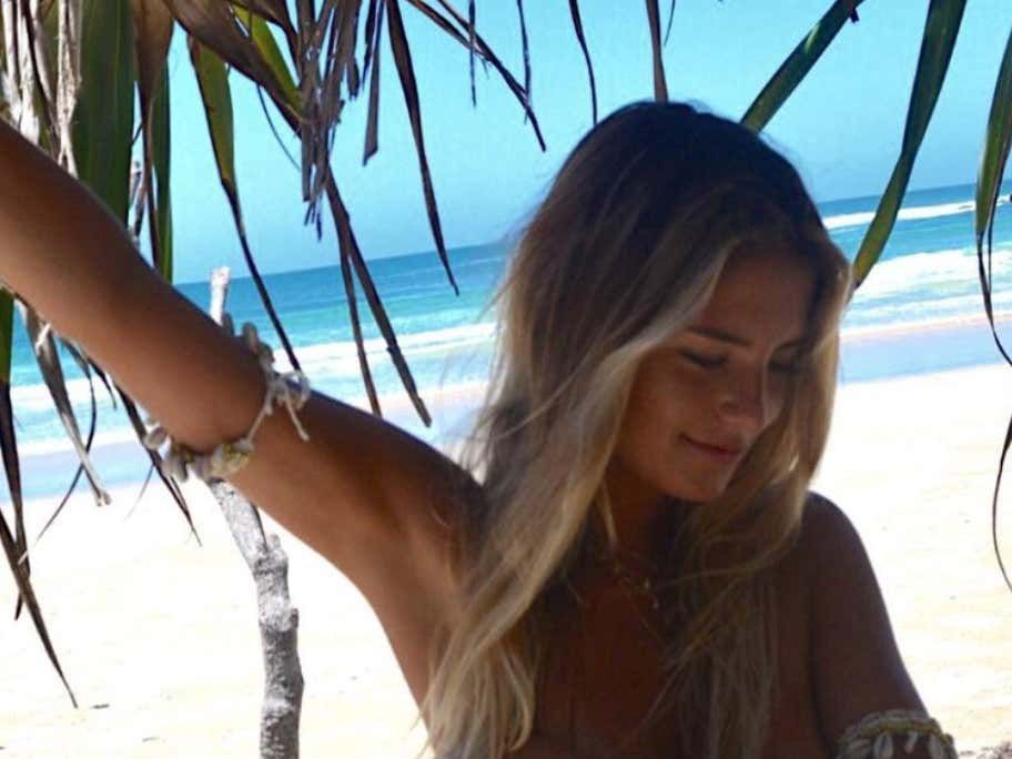 barstoolsports's tweet photo. A Polar Vortex Is About To Hit Cincinnati, So Let's Check On What's Happening During The Australian Summer https://t.co/cNvQucyKII https://t.co/rOxT8ENga9