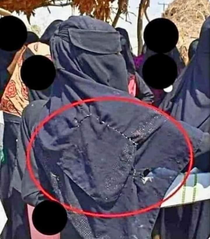 TANGERWAZ's tweet photo. نساءٌ تخيط الممزّق حتى تحتشم..
ونساءٌ تمزّق المخيط حتى تتعرّى..
شتان بين نساءٍ ونساء..
و وحد المثل إسبانيا كيقول القردة تبق قردة
وخا تلبس الحرير https://t.co/4EpLvuscmu
