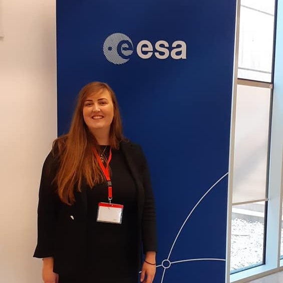 After 4 incredible years in Geneva hunting for planets (read more here:  https://twitter.com/realscientists/status/1349063833135022081) I was honored to be given an opportunity to interview for the  @esa fellowship at  @stsci 