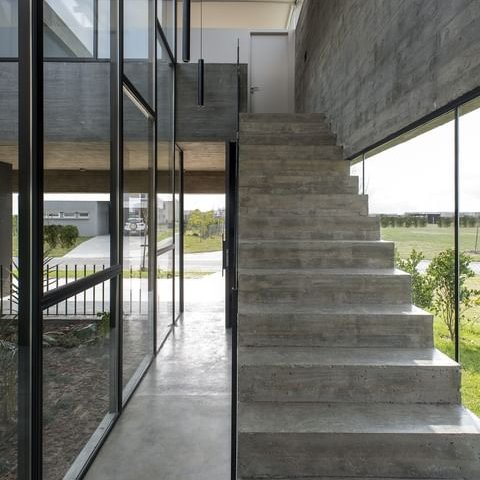 Builderproject1's tweet photo. Casa Castanos
@ekaterinakunzelarquitecta
.
#Concretehousing #Containerhousing #Building #Renovation #Design https://t.co/dNx8GSPYNl