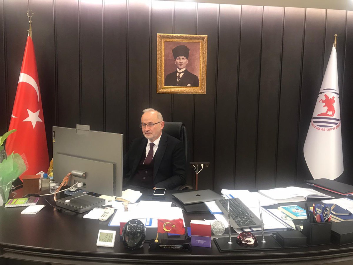 Yüzleşilmesi gereken önemli konuların başında gelen iklim değişikliğini, bu değişiklik karşısında enerji politikalarını ve yapılması gerekenleri ele aldığımız bu akşamki programa katılan Sn. <a href="/CK_Samsun/">Çiğdem Karaaslan</a> , Sn. Prof. Dr. Yavuz Demir ve Sn. <a href="/cemalettinkmrcu/">Cemalettin Kömürcü</a>’ye teşekkür ediyorum.