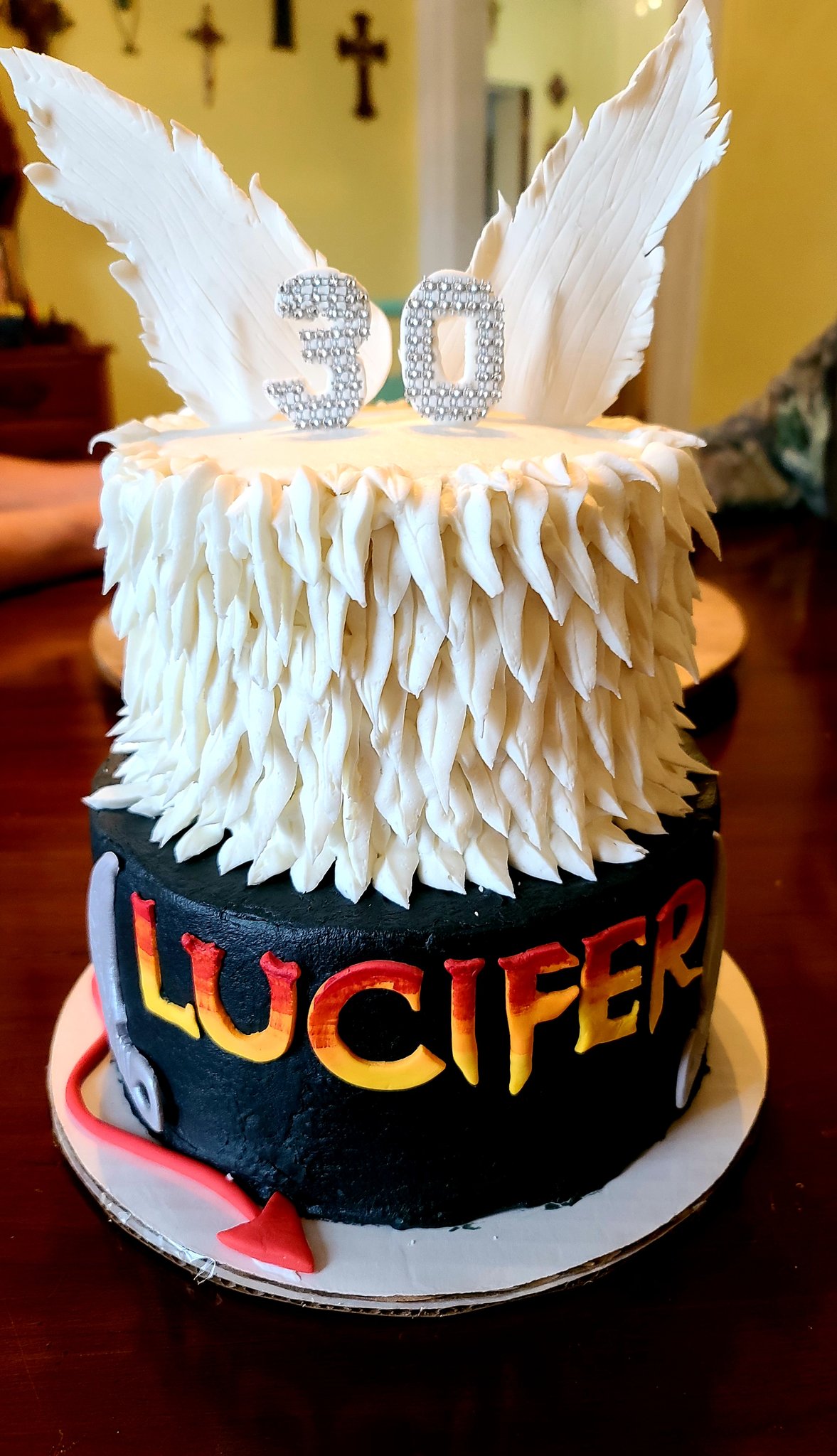 Steph Look How Amazing My Birthday Cake Is Lucifer T Co Vw0vxqphzv Twitter