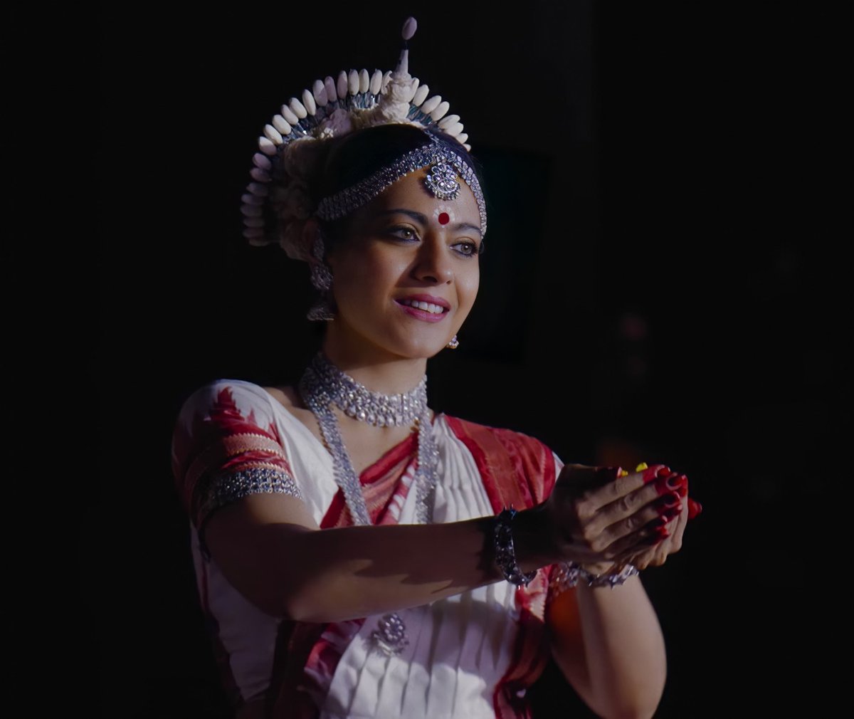 KajolFrance's tweet photo. ✨ Tedhi Medhi Crazy - But Sexy - Tribhanga ✨
@itsKajolD in #Tribhanga 🤍 https://t.co/3VrTBsvLUc