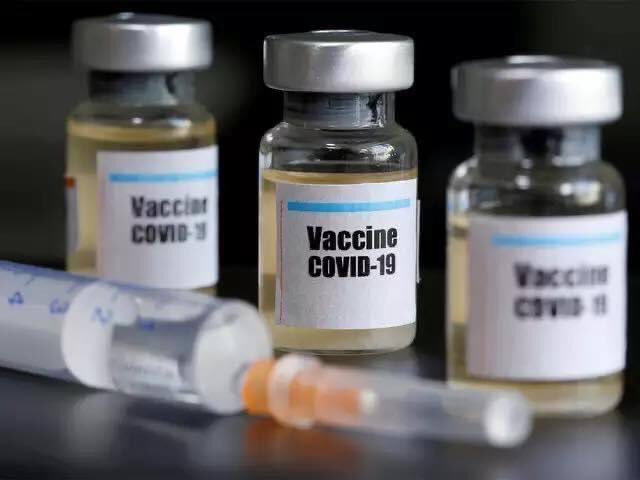 HGaridel's tweet photo. Après leur formidable mobilisation pour les masques puis les tests, les élus locaux sont de nouveau sur le pont pour les centres de vaccination. 
L’Etat doit s’appuyer sur eux : en luttant contre la crise sanitaire, ils luttent aussi contre la crise de confiance citoyenne. Bravo! https://t.co/EP5rMbXL7q