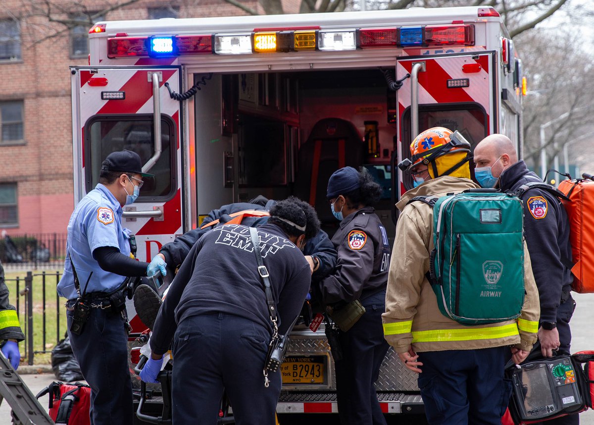 FDNY's tweet photo. Great work by FDNY #Engine231 #Ladder120 #Battalion44 #Station39 who rescued an individual who was injured down an elevator shaft earlier today in Brooklyn. The patient was transported to a local hospital in serious but stable condition. https://t.co/nCC3k9sscF
