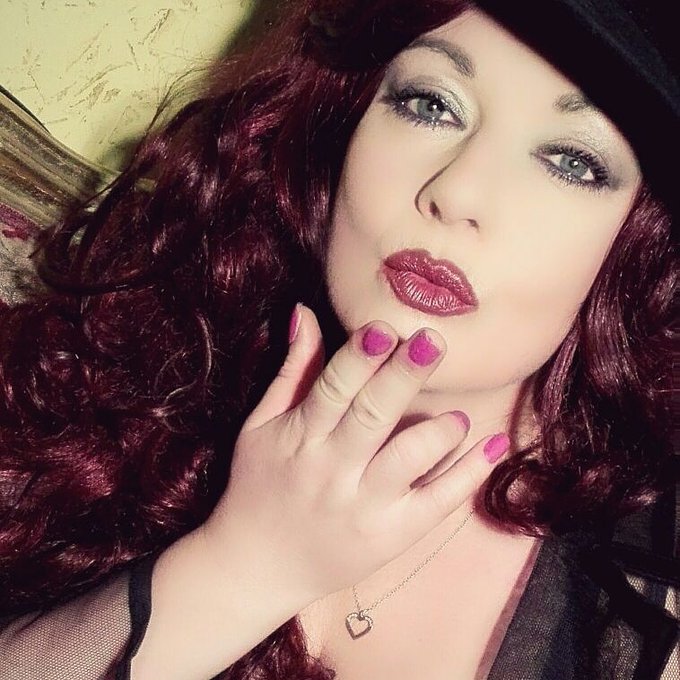 Miei carissimi porcelloni vi mando un grande bacio. Jessica Rizzo https://t.co/XtcCTs9yhT<a href="/tag/online"class="tags"><span>#online</span></a><a href="/tag/famosa"class="tags"><span>#famosa</span></a><a href="/tag/attrice"class="tags"><span>#attrice</span></a><a href="/tag/giornale"class="tags"><span>#giornale</span></a><a href="/tag/quotidiano"class="tags"><span>#quotidiano</span></a>