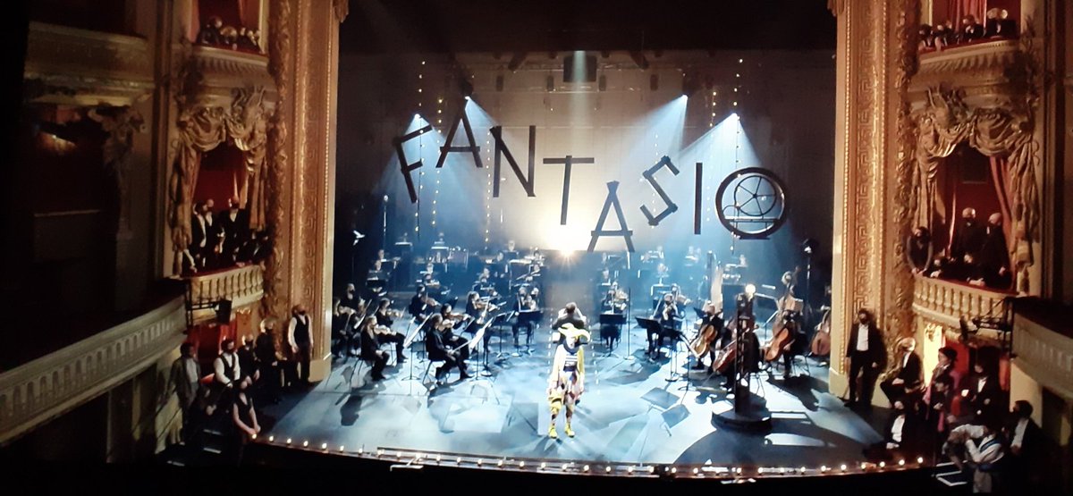 GuillaumeBatai2's tweet photo. #Chantons,faisons tapage. @Thomajolly et @CampelloneLaur nous offre un programme de service public qui tend enfin la possibilité de rendre le répertoire du lyrique et de l'opéra-comique accessible pour tous les publics sans exception ! Pas d'élitisme de case juste du plaisir ! 👍 https://t.co/C227syWmcD