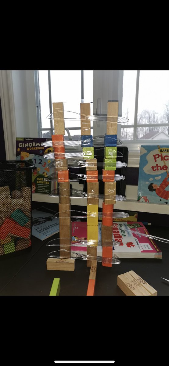samanthaejohn's tweet photo. Today’s “Tallest Tower STEM Challenge” 💪 @TVDSB #Grade1 #FRL https://t.co/qPrx6rLr40
