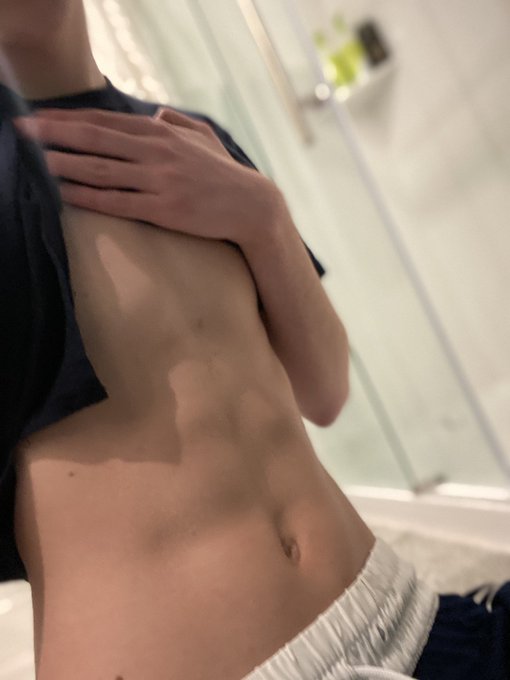 lol I just gonna need someone else to do everything for me cause my life&rsquo;s a mess tbh https://t.co/m<a href="/tag/lanadelrey"class="tags"><span>#lanadelrey</span></a>