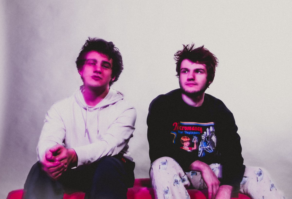 "nonoyeah" by <a href="/therainydayfun/">The Rainy Day Fund</a> is available now on all streaming platforms!

smarturl.it/RainyDayFundno…

#NewMusicFriday #NewMusic #indierock #rock #progrock #poprock