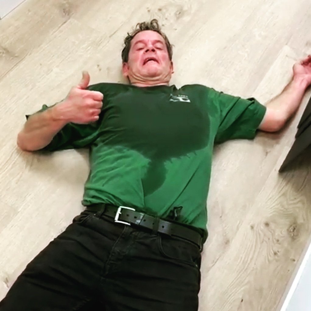 Empieza <a href="/eldesafioa3/">El Desafío</a> en Antena 3. 
Y para muestra, un botón: aquí os dejo el estado en el que quedé tras haber estado ensayando una de las pruebas... ¡¡¡ENSAYANDO!!! Imaginad cómo acabé en la prueba real 😰
#eldesafioestreno  #antena3