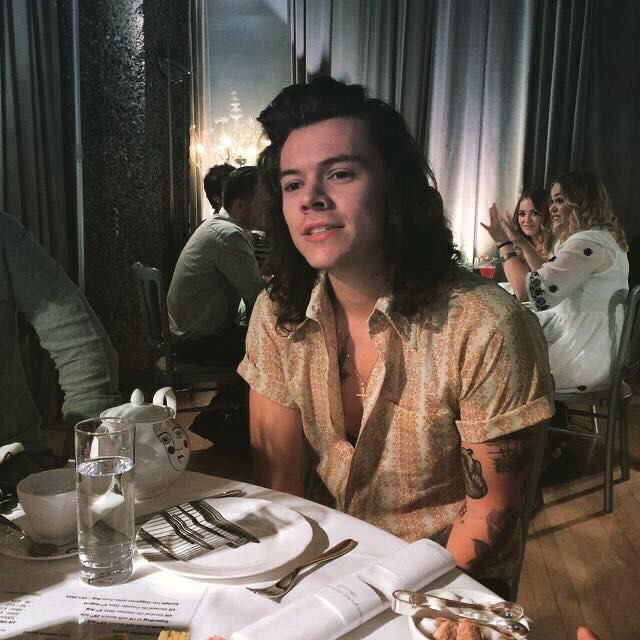 more eating at the flamingo cove with louis and zialls families